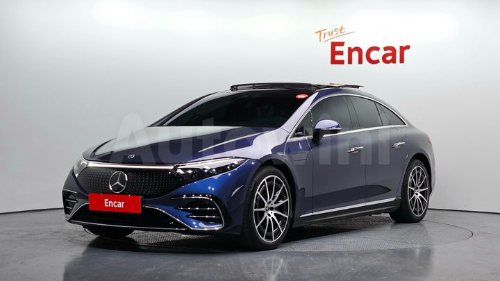Mercedes Benz EQS