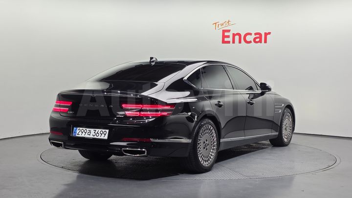 Genesis G80 2024 — 2