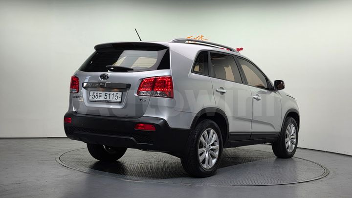 Kia Sorento 2010 — 2