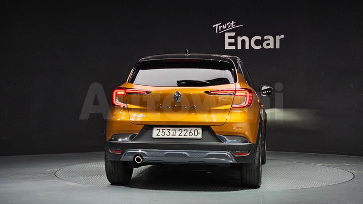 Renault Captur 2020 — 4