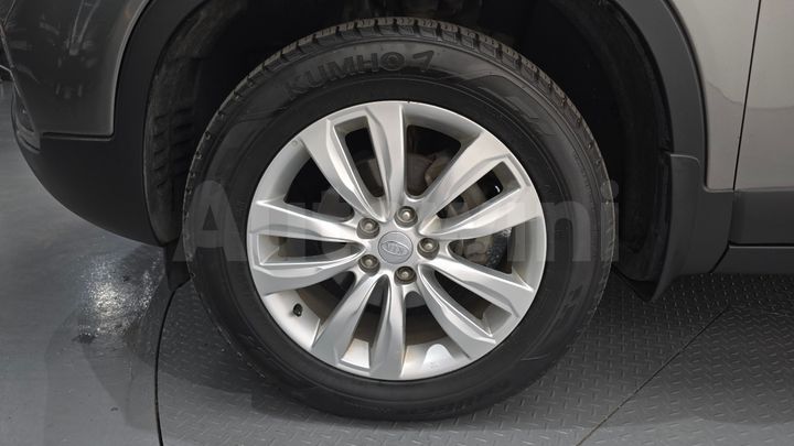 Kia Sorento 2010 — 5