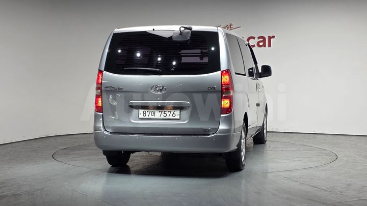 Hyundai Starex 2012 — 4