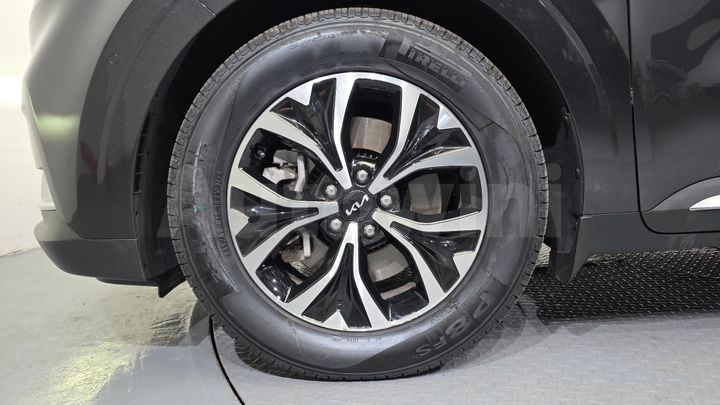 Kia Carnival 2023 — 5