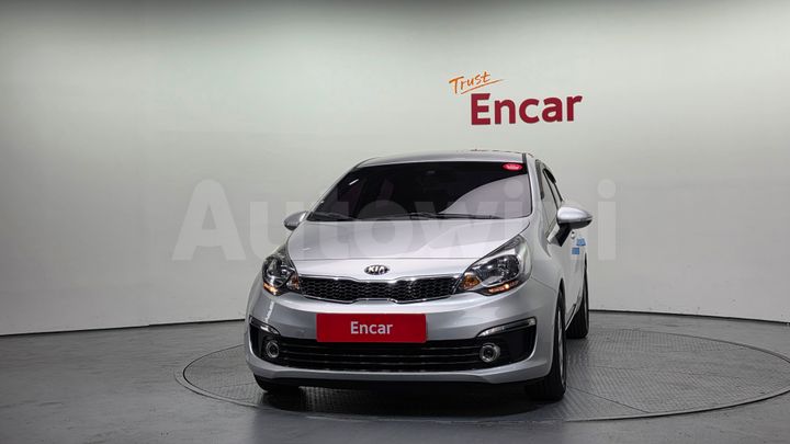 Kia Pride 2015 — 3