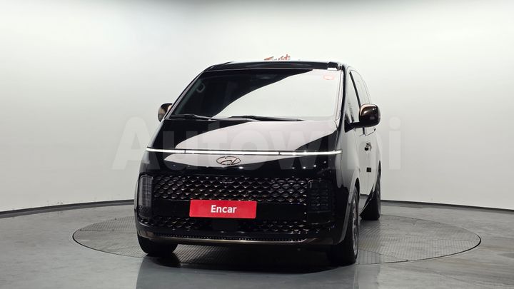 Hyundai Staria 2023 — 3