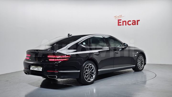 Genesis G80 2023 — 2