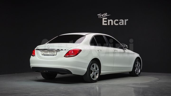 Mercedes-Benz C Class 2017 — 2