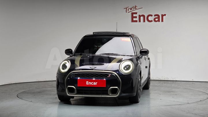Mini Cooper 2023 — 2