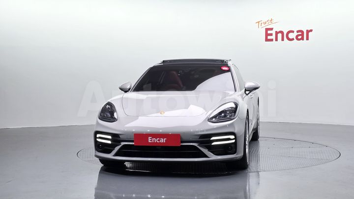 Porsche Panamera 2023 — 3