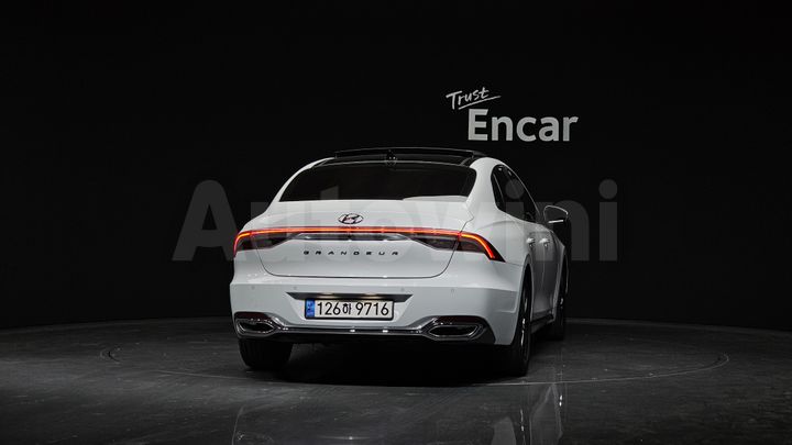 Hyundai Grandeur 2023 — 3
