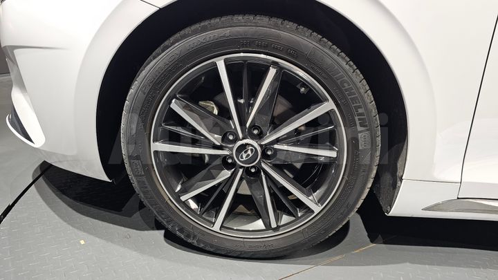 Hyundai Grandeur 2023 — 4