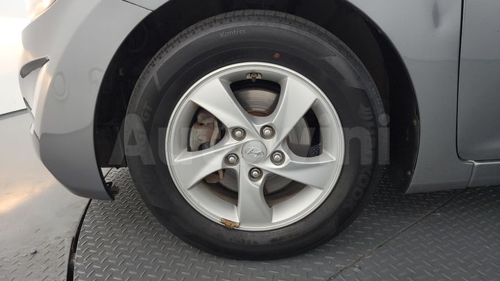 Hyundai Avante 2016 — 5