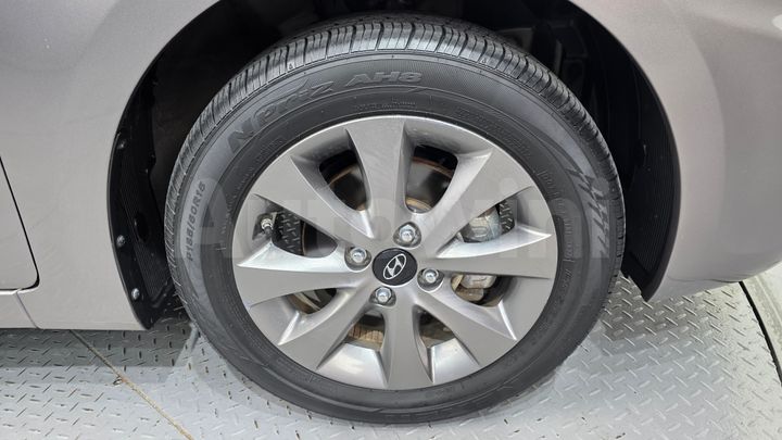 Hyundai Accent 2018 — 5