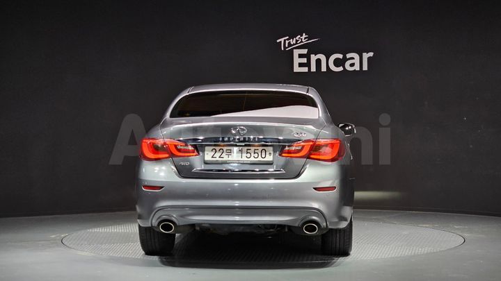 Infiniti Q 2017 — 4