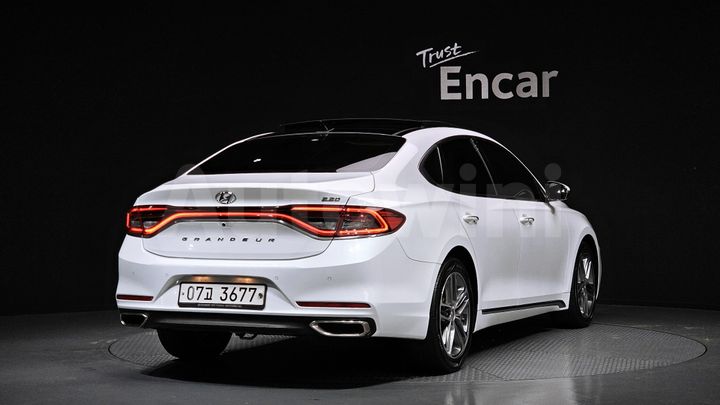Hyundai Grandeur 2017 — 2