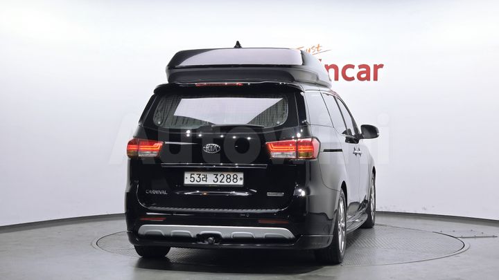 Kia Carnival 2015 — 4