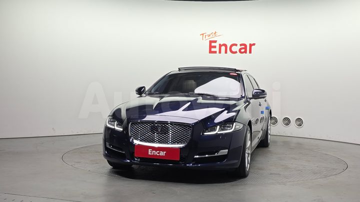 Jaguar XJ 2016 — 3