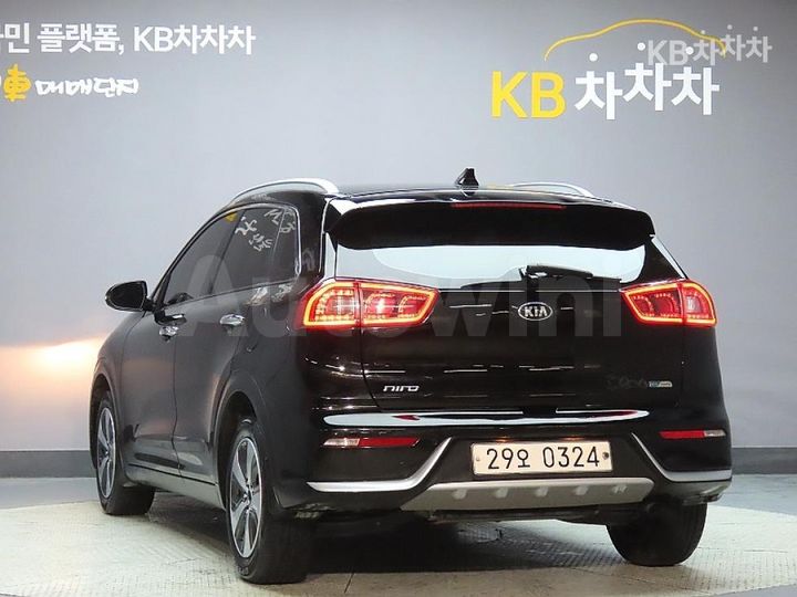 Kia Niro 2017 — 4