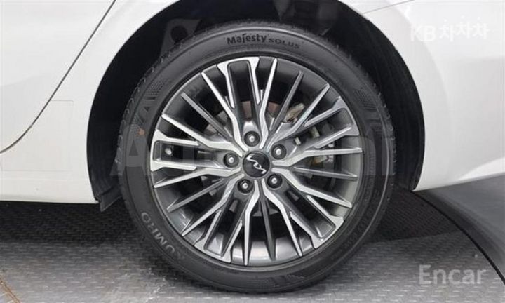 Kia K3 2024 KNAF241BERA977231 — 5