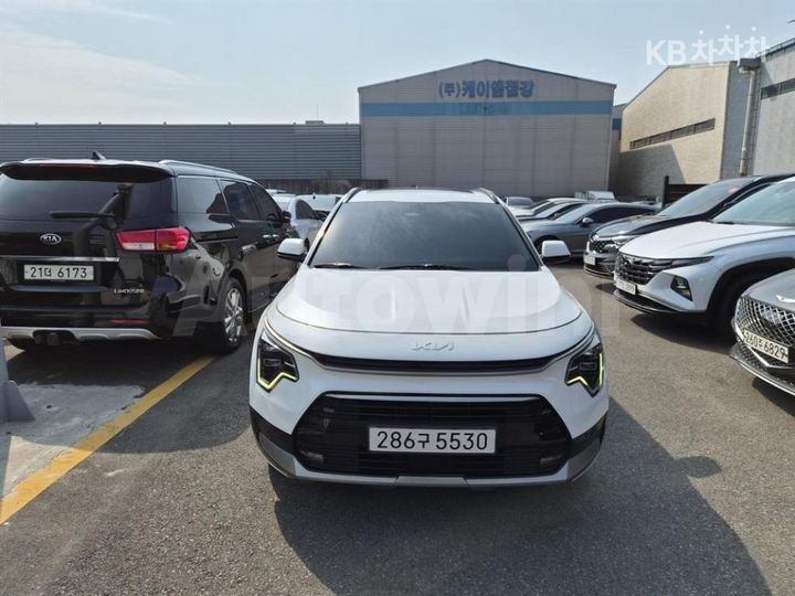 Kia Niro 2023 — 2