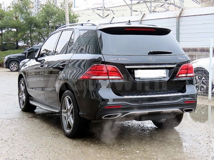 Mercedes Benz GLE Class 2016 — 3