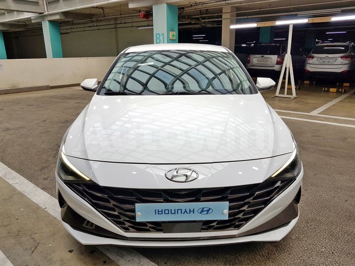 Hyundai Avante 2021 — 3