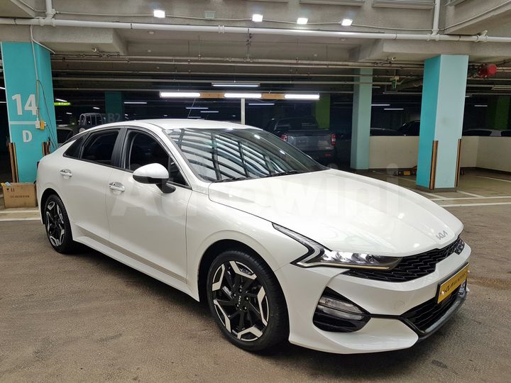 Kia K5 2022 — 4