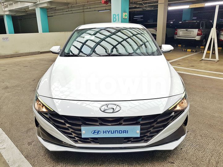 Hyundai Avante 2021 — 3