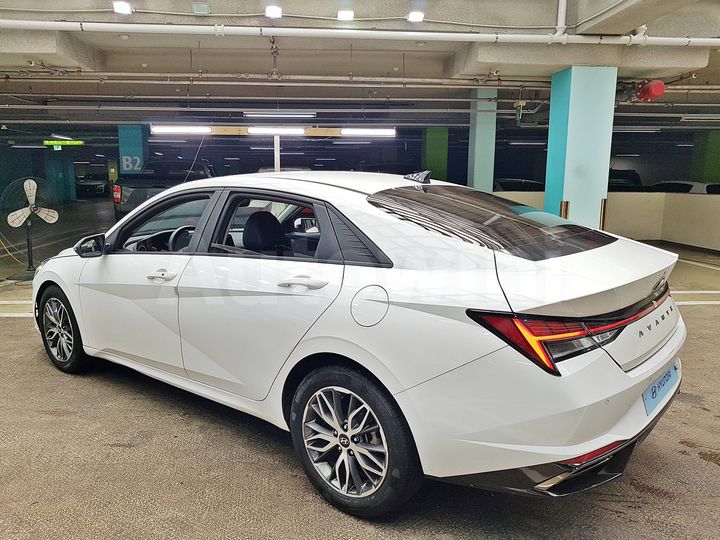 Hyundai Avante 2021 — 5
