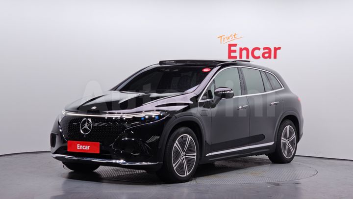 Mercedes Benz EQS