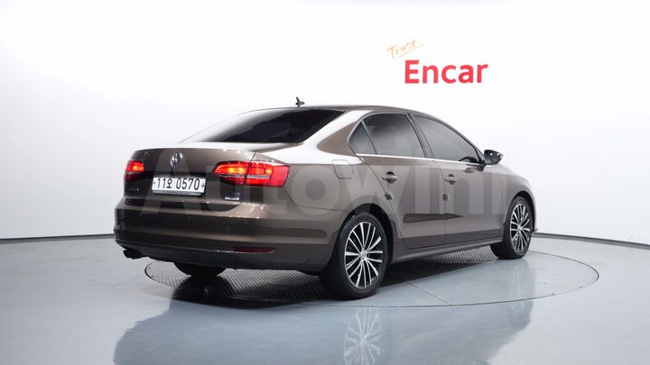 Volkswagen Jetta 2015 — 2