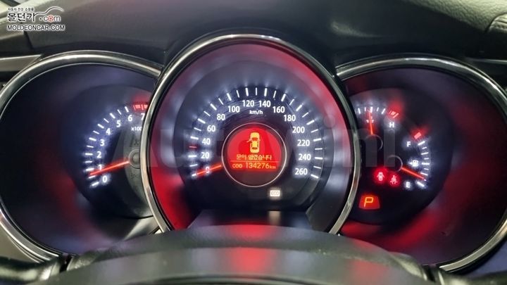 Kia K5 2010 — 5