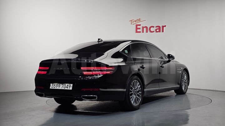 Genesis G80 2023 — 2