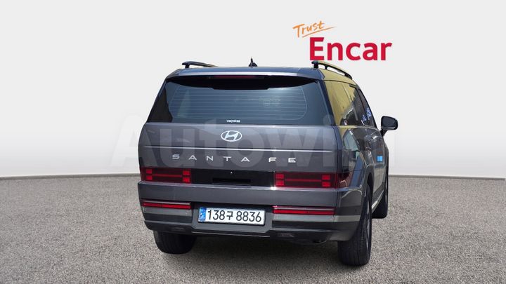 Hyundai SantaFe 2025 — 4