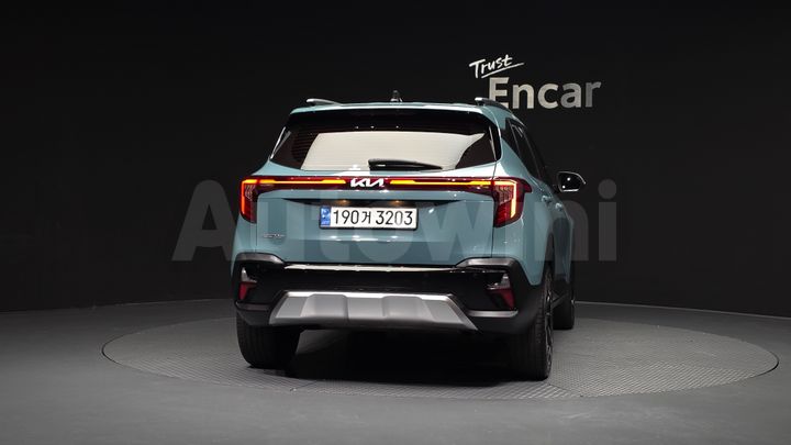 Kia Seltos 2023 — 4