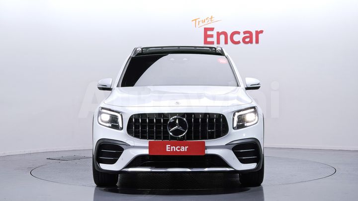 Mercedes Benz GLB Class 2023 — 3