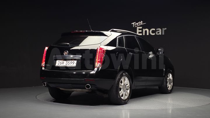 Cadillac SRX 2010 — 2