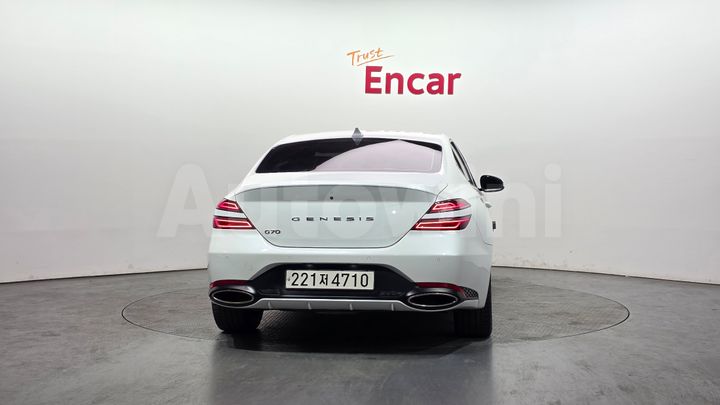 Genesis G70 2021 — 4