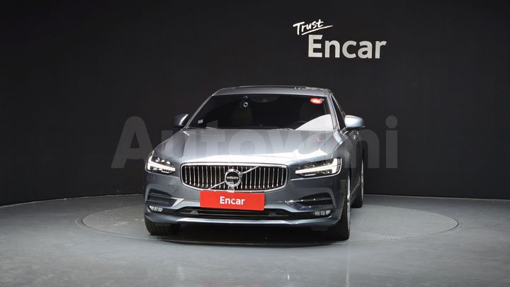 Volvo S90 2019 — 3