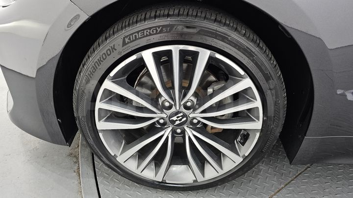 Kia Stinger 2018 — 5