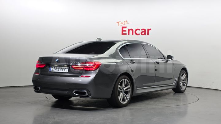 BMW 7 Series 2017 — 2