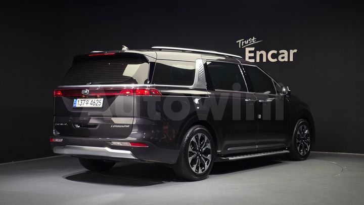 Kia Carnival 2021 — 2