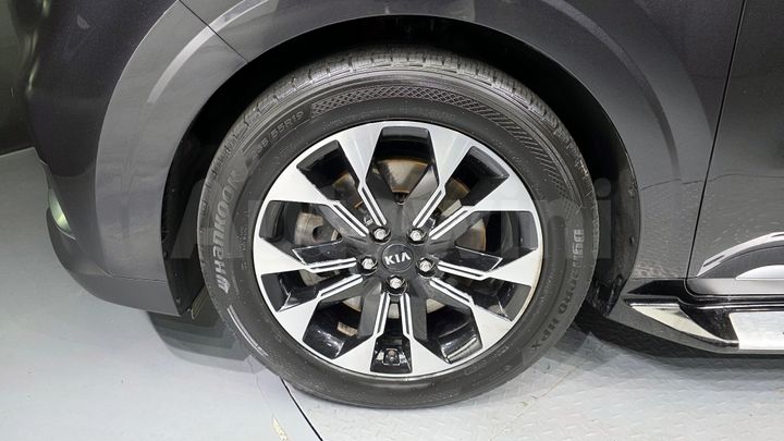 Kia Carnival 2021 — 5