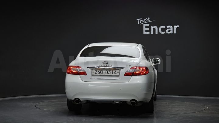 Infiniti M 2013 — 4
