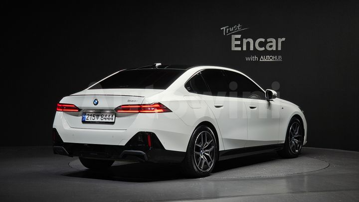 BMW 5 Series 2024 — 2
