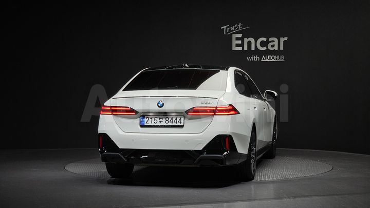 BMW 5 Series 2024 — 4