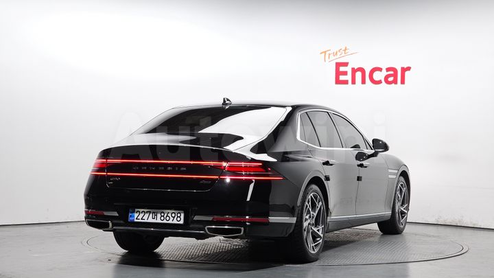Genesis G90 2023 — 2