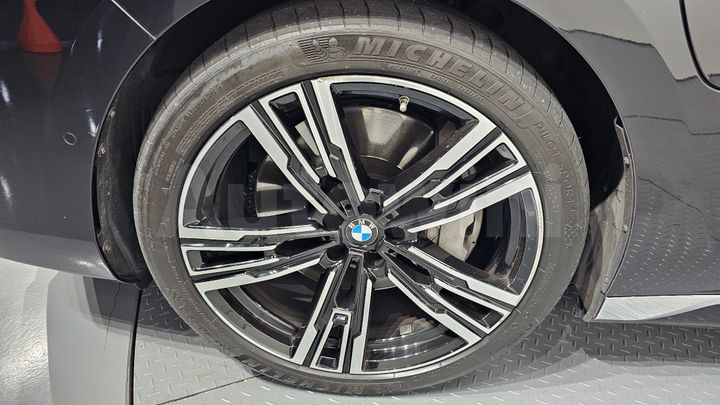 BMW 7 Series 2023 — 5
