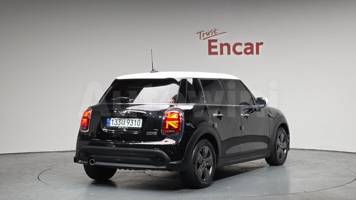Mini Cooper 2023 — 2
