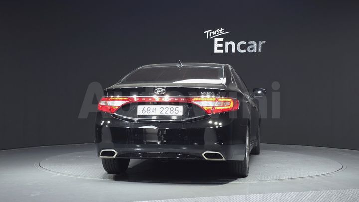 Hyundai Grandeur 2015 — 4